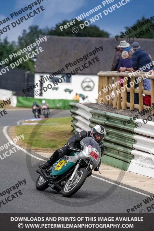 Vintage motorcycle club;eventdigitalimages;mallory park;mallory park trackday photographs;no limits trackdays;peter wileman photography;trackday digital images;trackday photos;vmcc festival 1000 bikes photographs